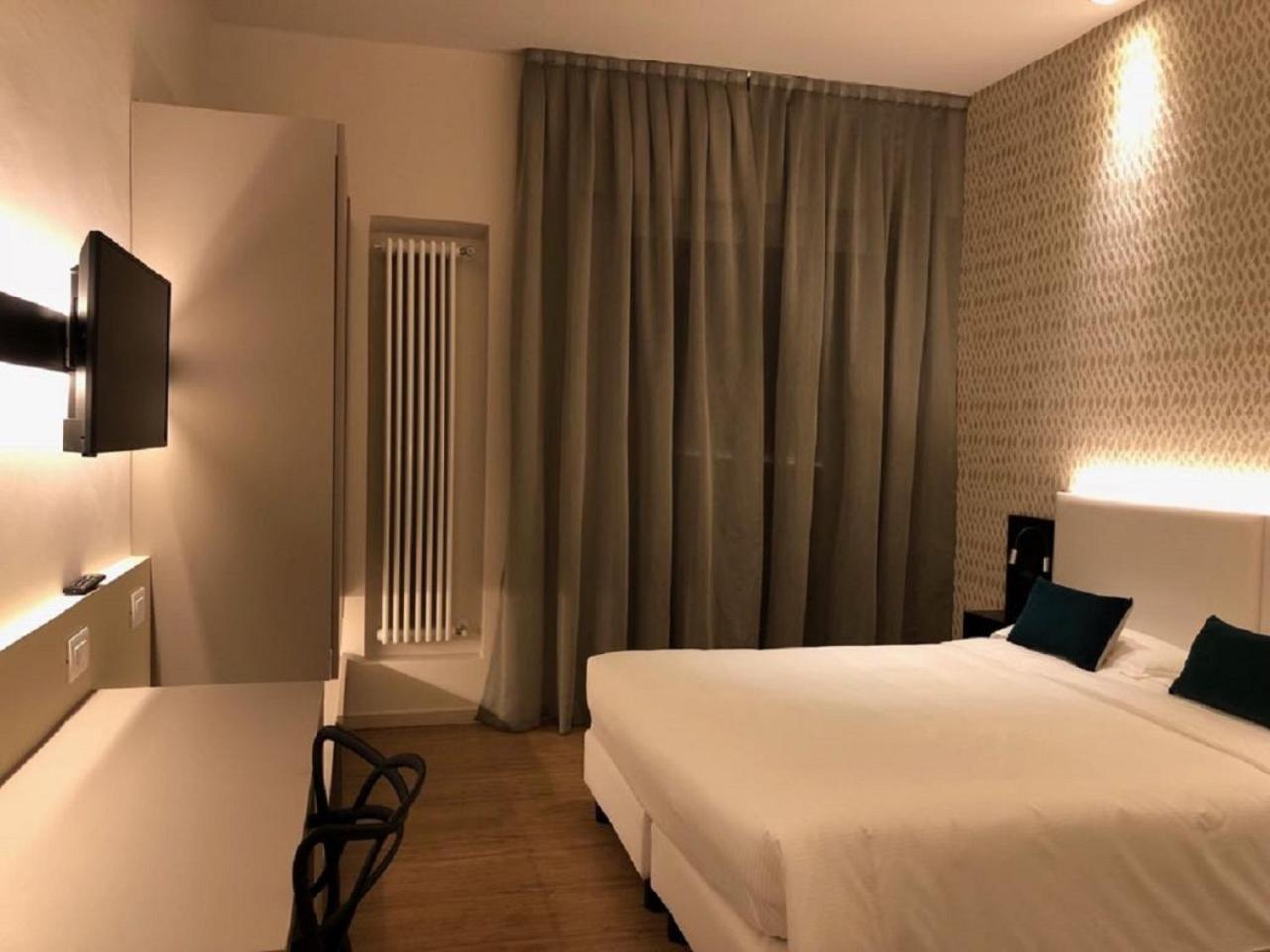 Hotel Ariston & Apartments Varazze Kültér fotó